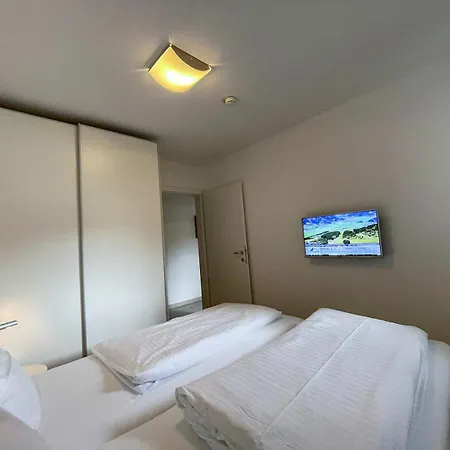 Ski & Golf Apartments By Kaprun Rentals Exterior photo