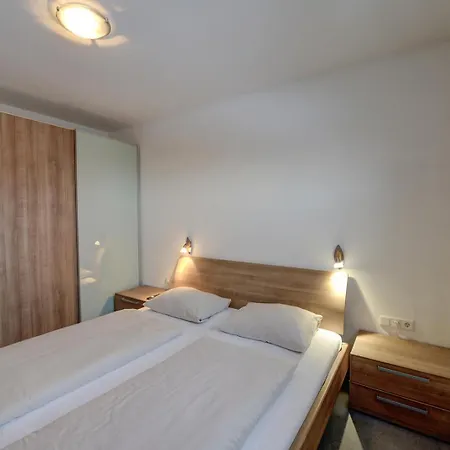 Ski & Golf Apartments By Kaprun Rentals Room photo